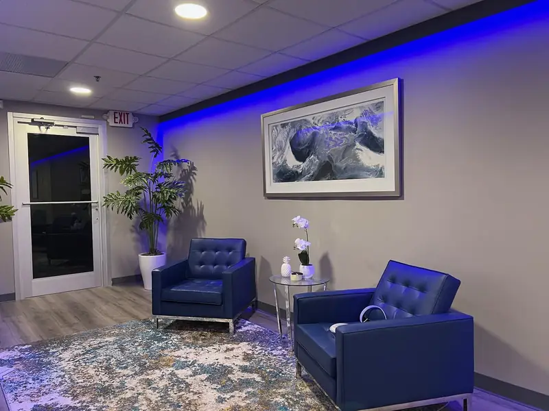 Commend Office Suite, Mahwah, NJ: office suite with linear lighting